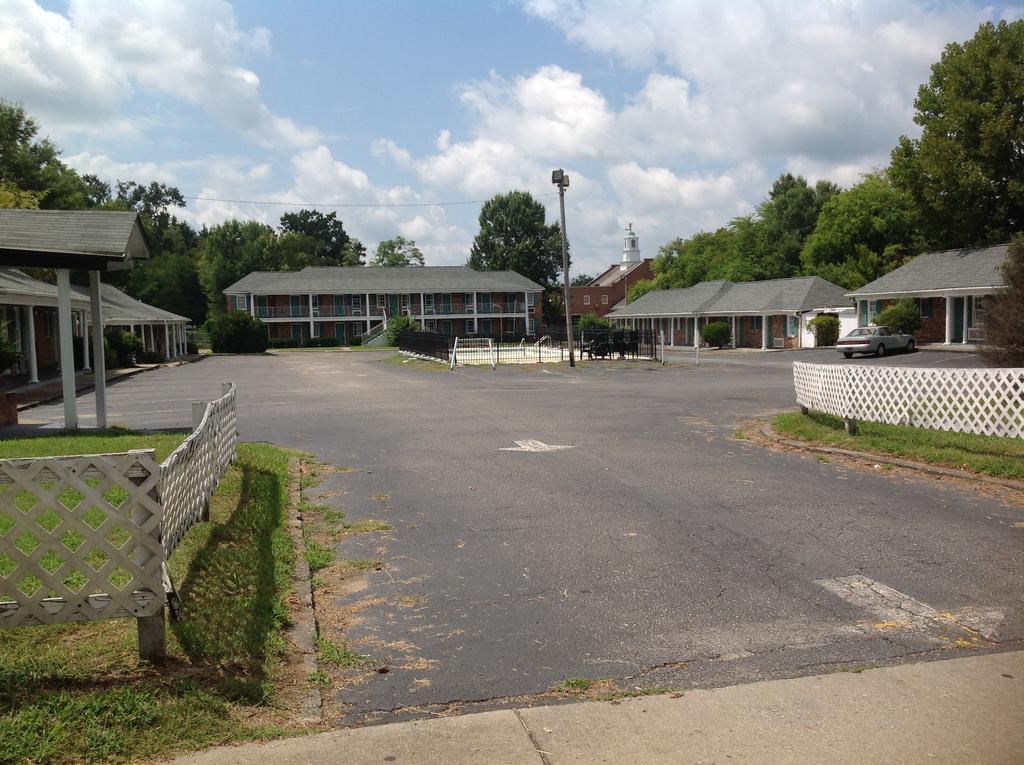 Deluxe Inn Camden Exterior foto